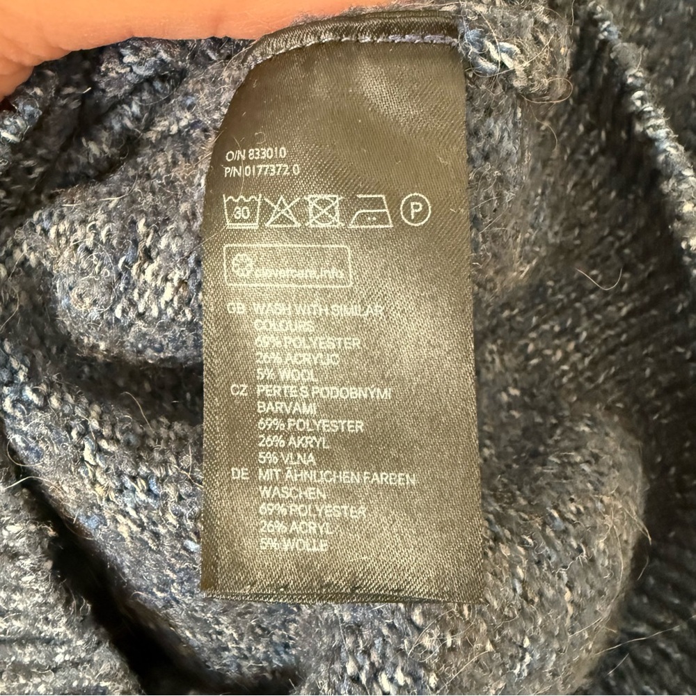 Divided by H&M - Polyester / Wool Blend Sweater in Blue - Size Medium - Picture 4 of 5